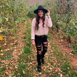 Meet your Posher, Hannah